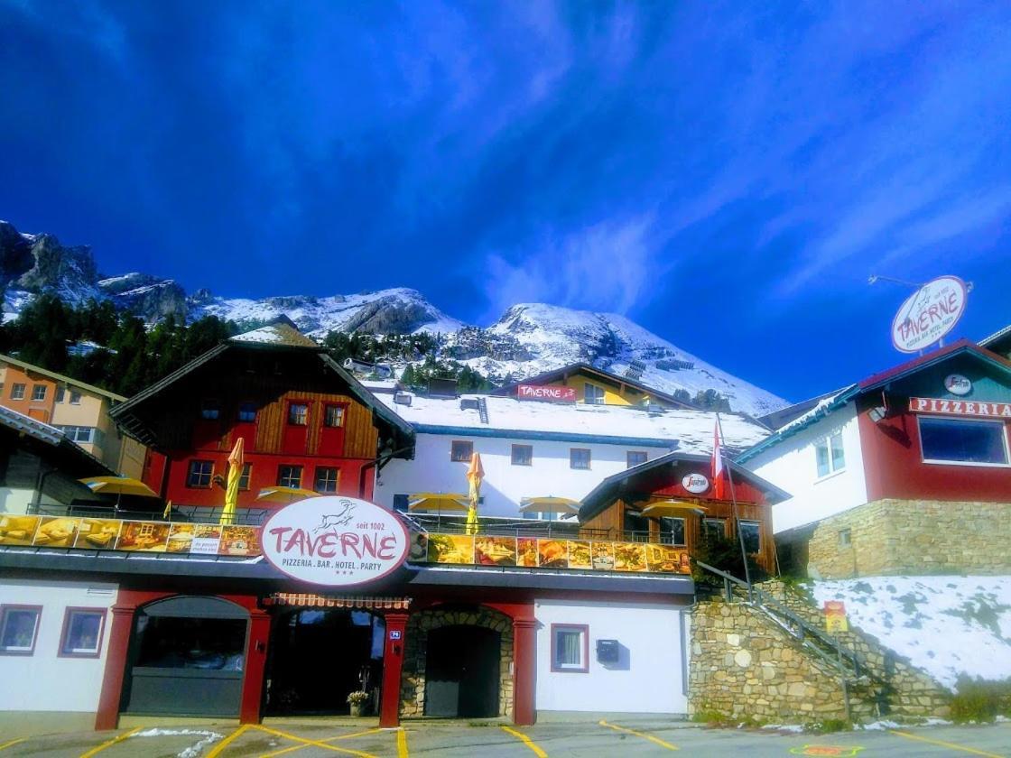 Party Hotel Taverne オーバータウエルン エクステリア 写真